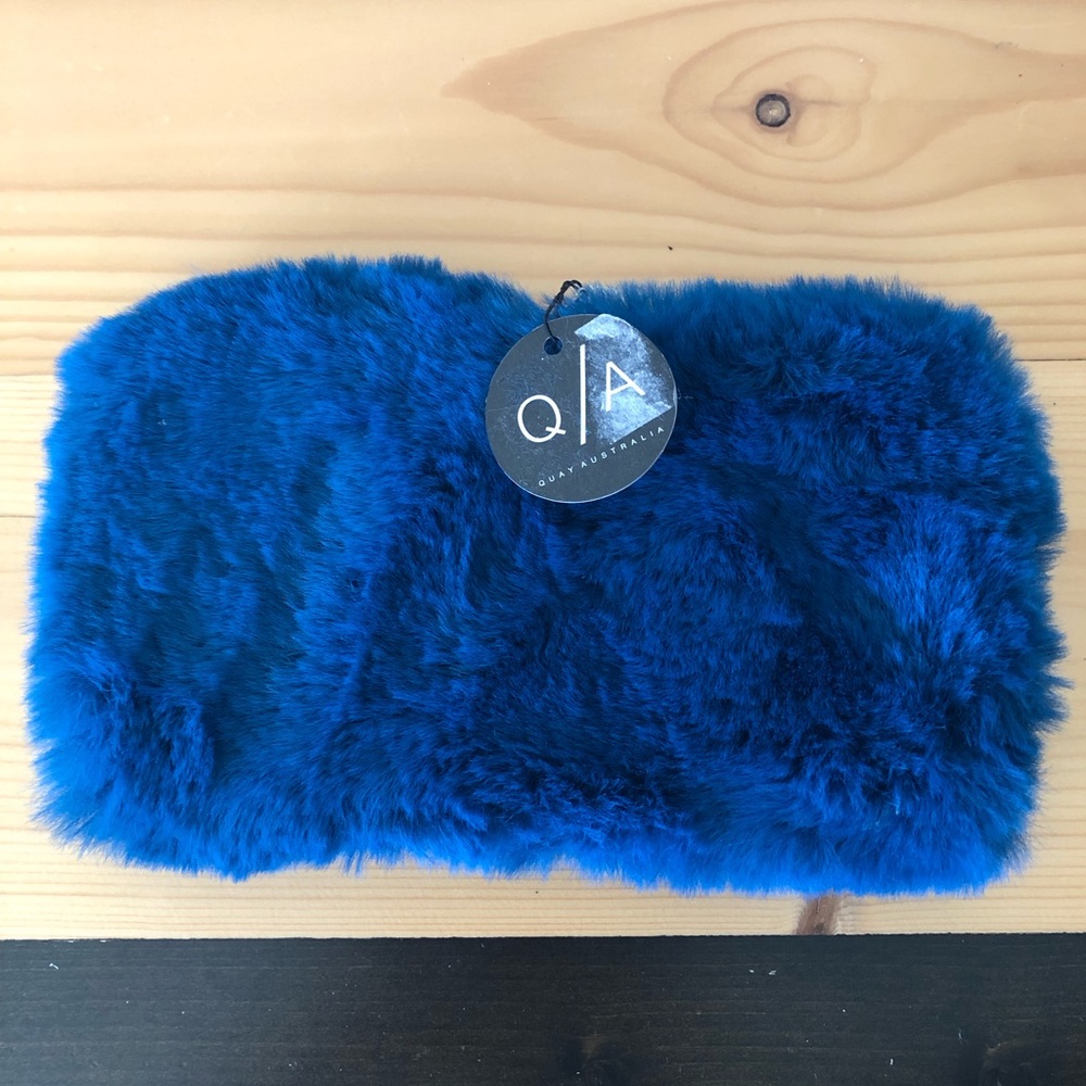 Quay Australia Cobalt Blue Faux Fur Sunglasses Pouch Bag Clutch NWT Y2K Style